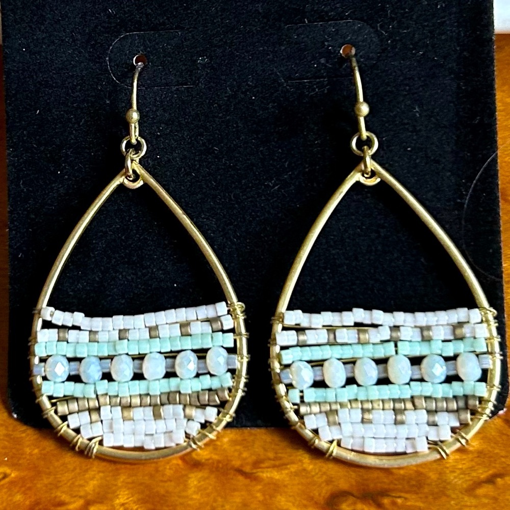 Spartina 449 Elegant Gold and White Beaded Earrings